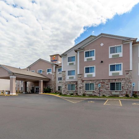 Comfort Suites Delavan - Lake Geneva Area Exteriör bild