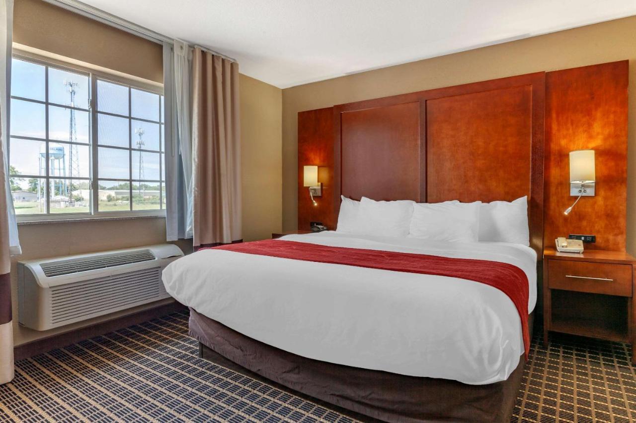 Comfort Suites Delavan - Lake Geneva Area Exteriör bild