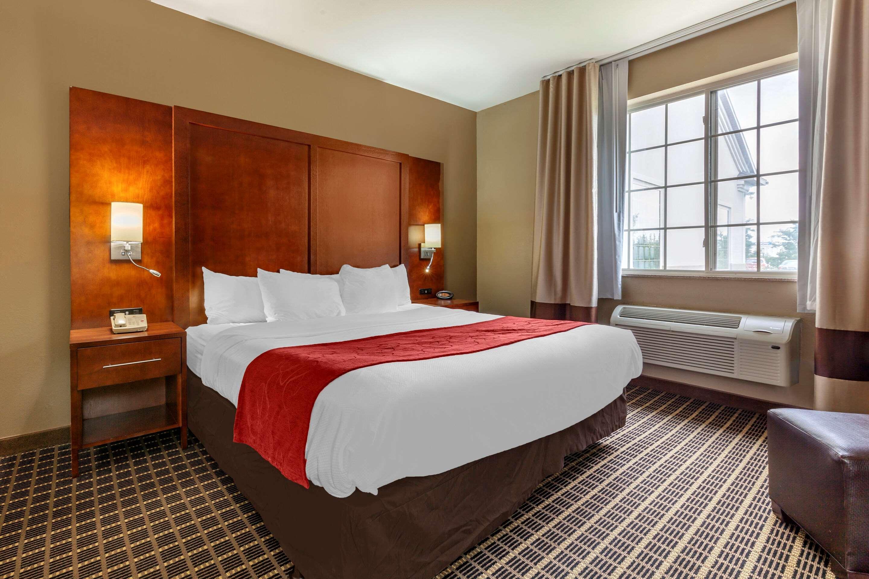 Comfort Suites Delavan - Lake Geneva Area Exteriör bild